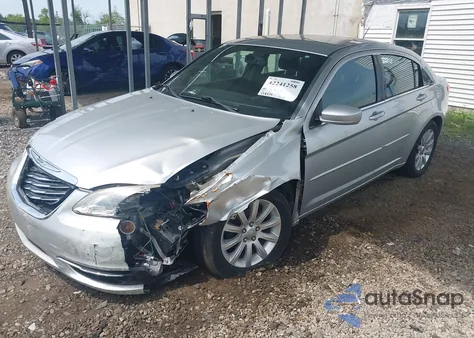 2011 Chrysler 200 Touring from USA, damaged, VIN 1C3BC1FG4BN592345